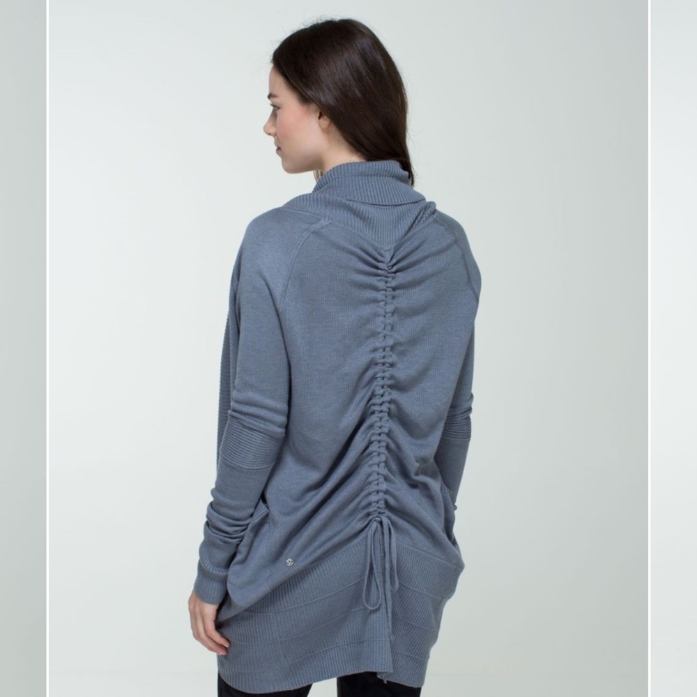 Lululemon Transformation Wrap Heathered Blurred Grey / Coal - 6 - Picture 2 of 12